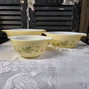 Vintage Yellow Mixing Bowls with Green Floral Pattern Yellow And Green Vines